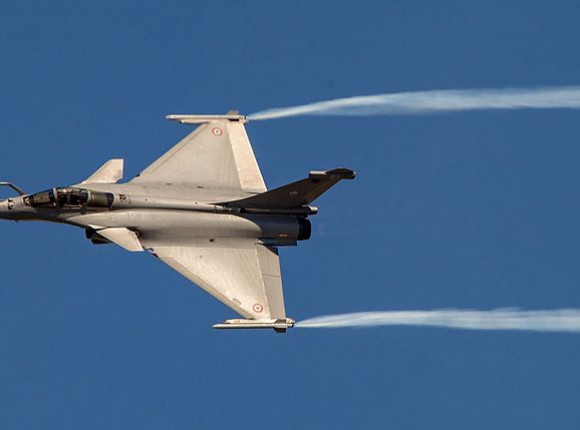 Grecja podpisuje umowę na zakup francuskich myśliwców Rafale