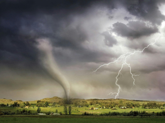 Tornado, które przeszło przez 3 stany.