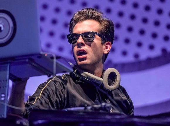 Mark Ronson remiksuje Foo Fighters