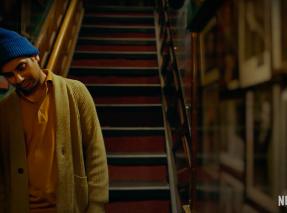 Aziz Ansari przedstawia stand-up "Nightclub Comedian"