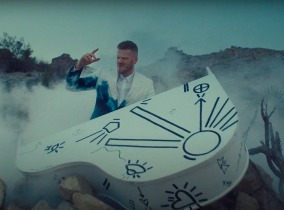 Scott Hoying prezentuje utwór „Mars”
