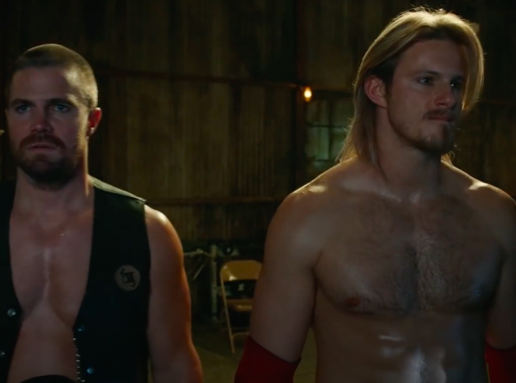 Stephen Amell i Alexander Ludwig w zwiastunie serialu "Heels"