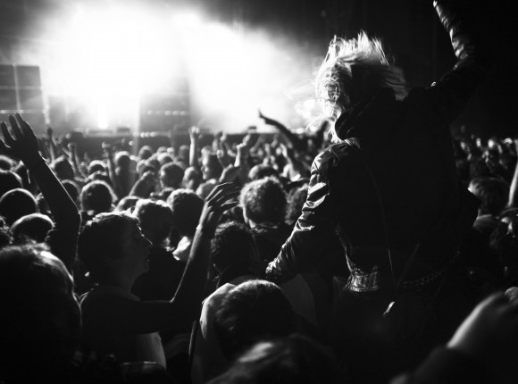 Barcelona: nie stwierdzono żadnego przypadku zakażenia wirusem SARS-CoV-2 po koncercie na 5 tys. osób