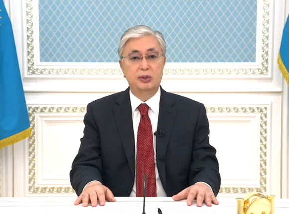 Kazachstan: prawie całkowita blokada internetu. Nazarbajew przekazał stanowisko, konflikt przybiera na sile