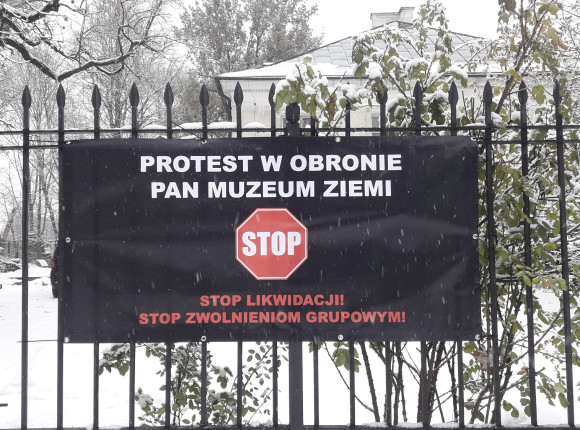 Protest w obronie PAN Muzeum Ziemi w Warszawie
