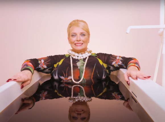 Nosowska robi „Larum” w nowym singlu