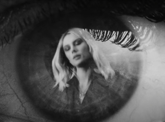 Zespół Wolf Alice znów czaruje dźwiękami. Recenzja „Blue Weekend”