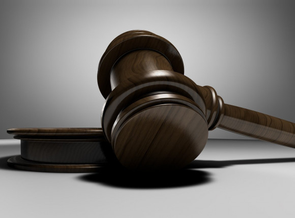 Zarzuty dla byłych premierów