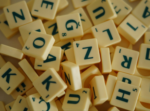 Wybrano Młodzieżowe Słowo Roku 2021. Zwycięzcą „śpiulkolot”