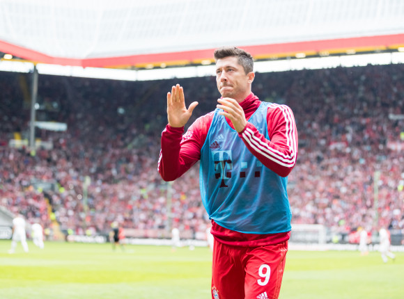 Największe sukcesy w polskim sporcie w 2021 roku #7 - Lewandowski w pogoni za Muellerem
