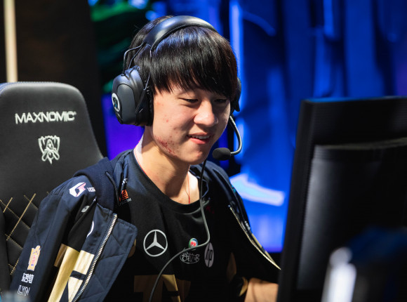 LoL - MSI: bezbłędna faza grupowa RNG, PGG zagra w dalszej części turnieju