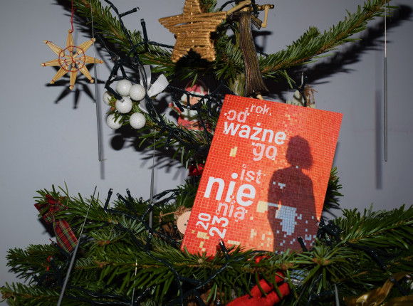 „Rok odważnego istnienia” - antyprzemocowy kalendarz [RECENZJA]]