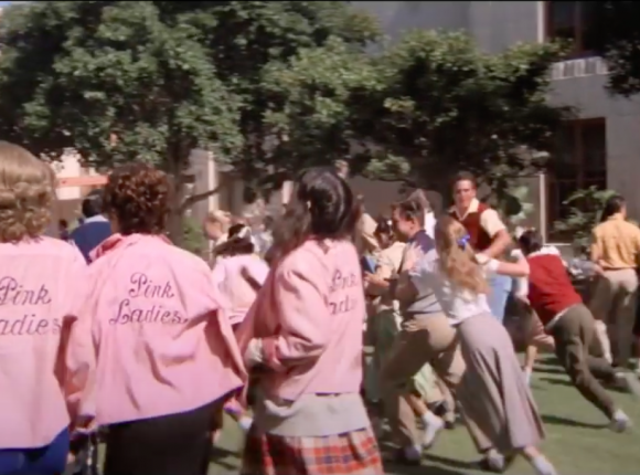 Chris McNally dołączył do obsady preguelu "Grease" – "Rise Of The Pink Ladies"