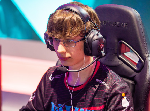 LoL - Ultraliga: AGO Rogue liderem na półmetku