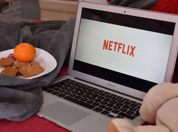 „Informacja zwrotna”: adaptacja powieści Jakuba Żulczyka zadebiutuje w serwisie Netflix