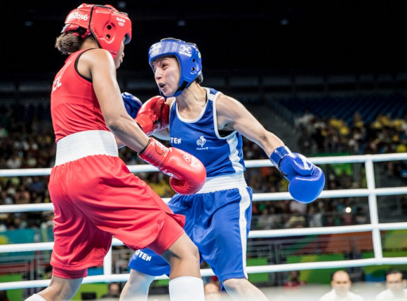Boks - kwal. IO: Karolina Koszewska krok od Tokio. Porażka Damiana Durkacza