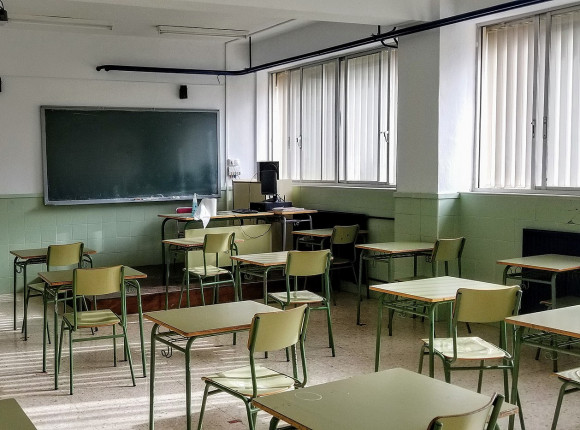 Rosja: nauczycielka aresztowana w związku z wyrażeniem negatywnej opinii na temat inwazji na Ukrainę