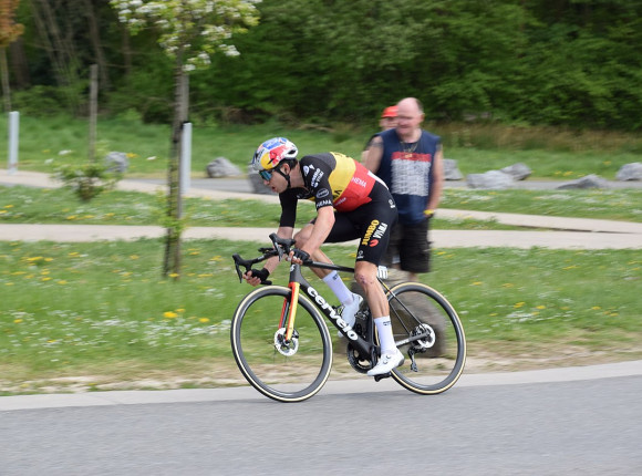 Tour de France: dublet Jumbo-Visma. Vingegaard pieczętuje zwycięstwo w wyścigu