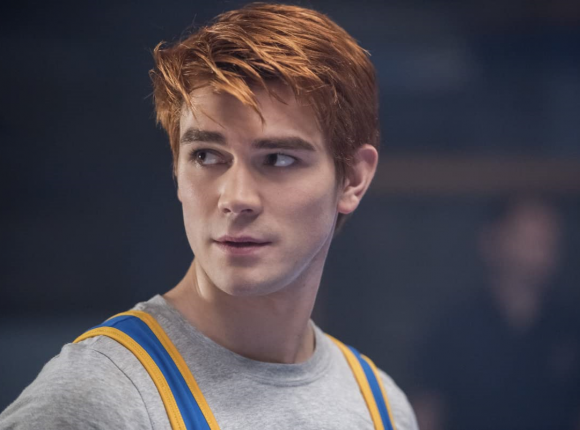 "The Wonder Twins": KJ Apa i Isabel May zostaną nowymi bohaterami DC