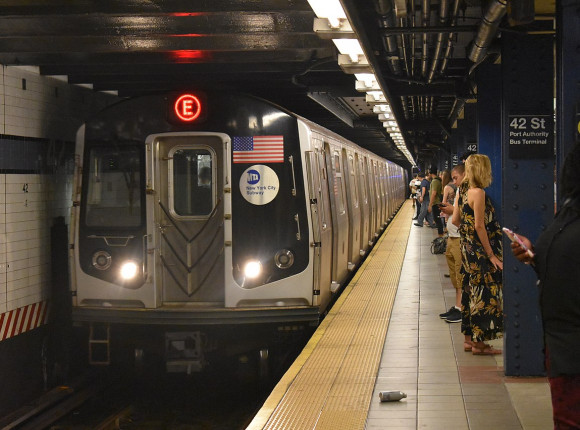 USA: policja zatrzymała nożownika z nowojorskiego metra