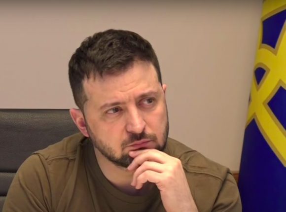W. Zełenski: atak na elektrownię wodną w Kachowce będzie równoznaczny z użyciem broni masowego rażenia