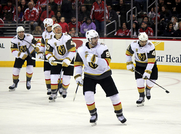 NHL: wtorkowa noc za nami, Vegas wciąż zwycięscy, Sharks ulegli Blues