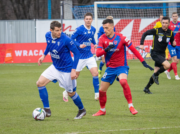 PKO Ekstraklasa: Wisła Płock przegrywa w Legnicy i podaje tlen Miedzi