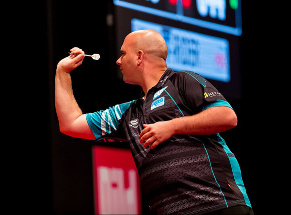 Dart - Players Championship: Anglicy zdominowali kolejne cykle, słaby występ Polaków