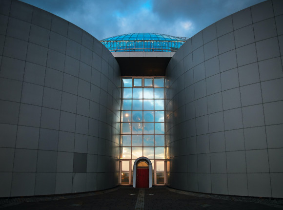 Islandia: dmuchany zamek uniósł się w powietrze wraz z 63 dziećmi