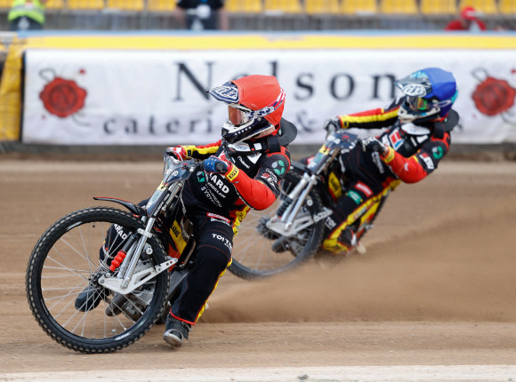 PGE Ekstraliga: wyrównane ściganie na Olimpijskim. Sparta z kolejnym zwycięstwem