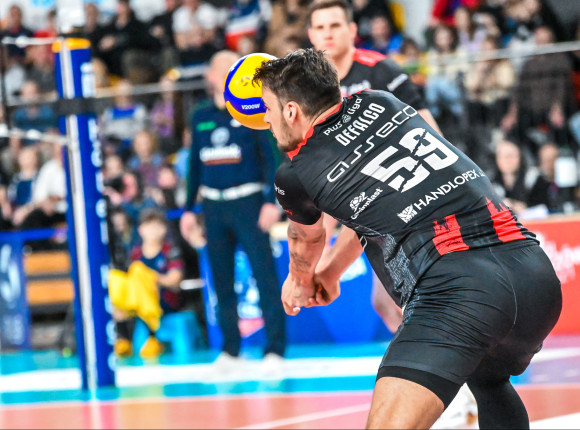 Liga Mistrzów CEV: wygrane Jastrzębia i ZAKSY, Trentino za mocne dla Resovii