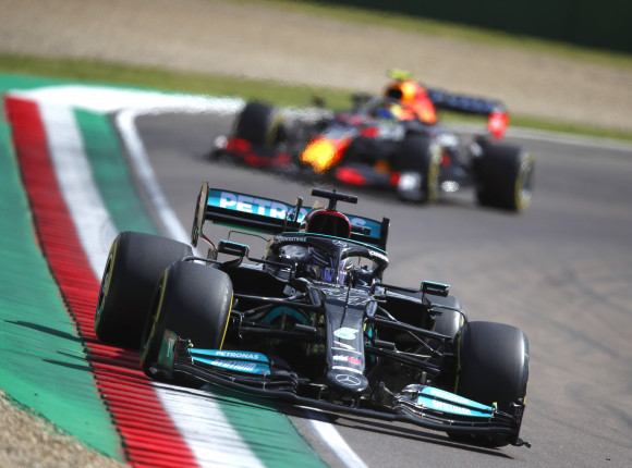 Formuła 1: Hamilton z pole position do GP Emilii-Romanii