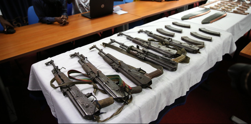 Panama: rząd zaoferował wymianę nielegalnej broni na bony żywnościowe