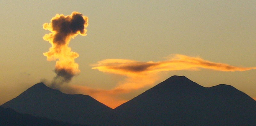 Gwatemala: erupcja wulkanu Fuego