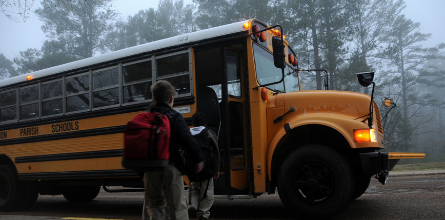 Kentucky: zastrzelono nastolatka na przystanku autobusu szkolnego [AKTUALIZACJA]