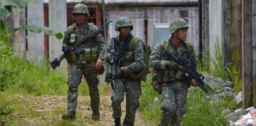 Filipiny: żołnierze zabili przywódcę islamskiej grupy terrorystycznej, uratowali czterech zakładników