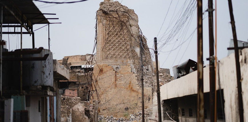 Irak: w Mosulu odkryto 93 ciała