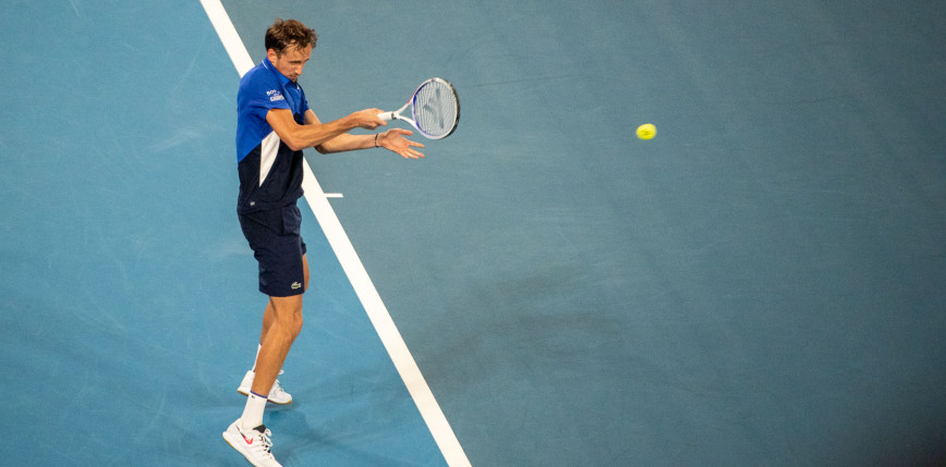 ATP Finals: Miedwiediew ogrywa Zvereva i jest bliski awansu z grupy