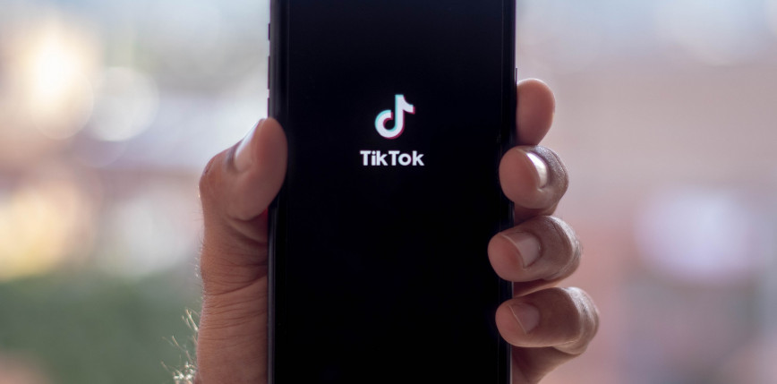 TikTok wstrzymuje publikowanie nowych treści w Rosji