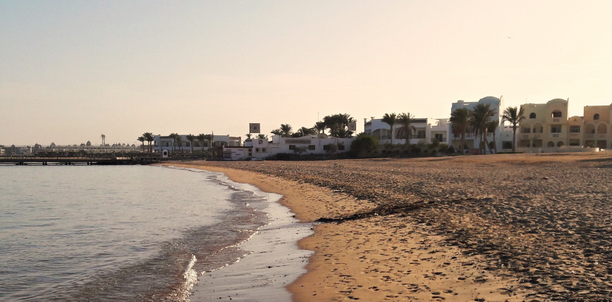 Zatrucie na plaży w Nazare. Ponad 100 osób z objawami po kąpieli w oceanie