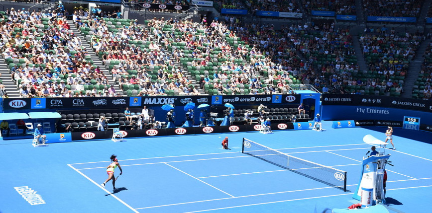 Australian Open: porażka obrończyni tytułu, pewne zwycięstwo Barty