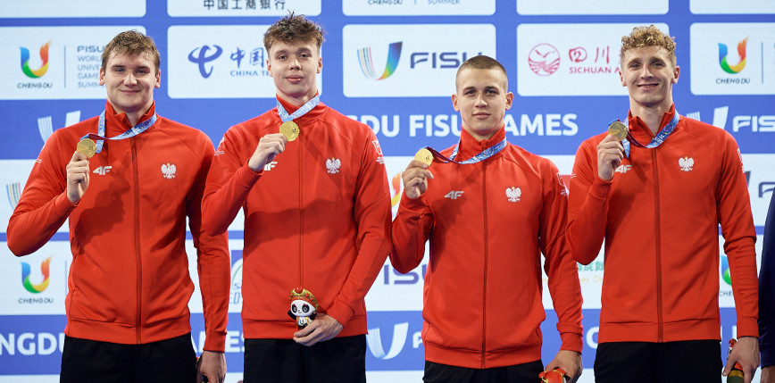 Pierwsze złoto biało-czerwonych w Chengdu! Pływacka sztafeta spisała się na medal!