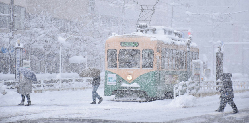 Japonia: rekordowe opady śniegu. Odwołano ponad 170 lotów