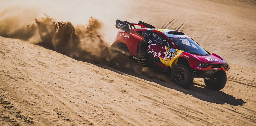 Rajd Dakar: Loeb po raz trzeci, dobry dzień polskich ekip