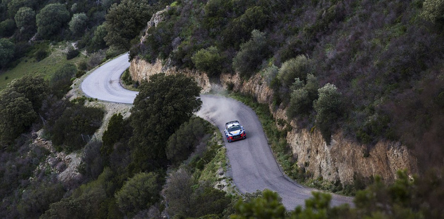 WRC: Thierry Neuville utrzymuje prowadzenie w Rajdzie Hiszpanii