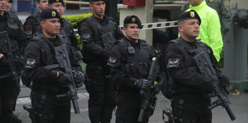 Kolumbia: atak na policyjną ciężarówkę. Co najmniej 11 funkcjonariuszy rannych