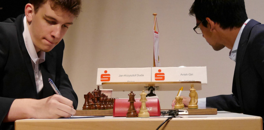 Szachy - Champions Chess Tour: Jan-Krzysztof Duda ostatni na półmetku finału