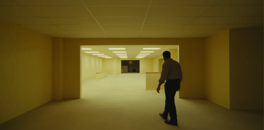 „Backrooms” - internetowy horror, który stał się filmowym fenomenem