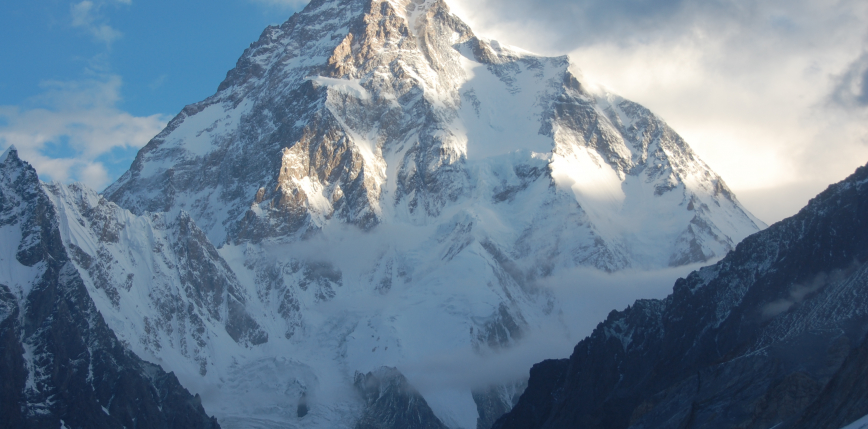 K2: Polak zmuszony do ewakuacji