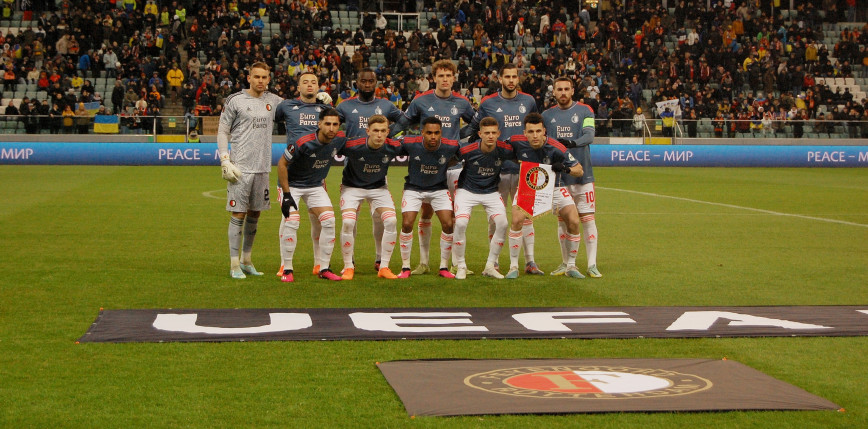 Liga Europy: grad goli Feyenoord, ekipa Szymańskiego gra dalej